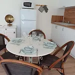 Prázdninový dům L'epicerie Maison Annees 30 *