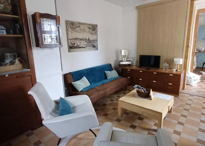 Vakantiehuis L'epicerie Maison Annees 30 *